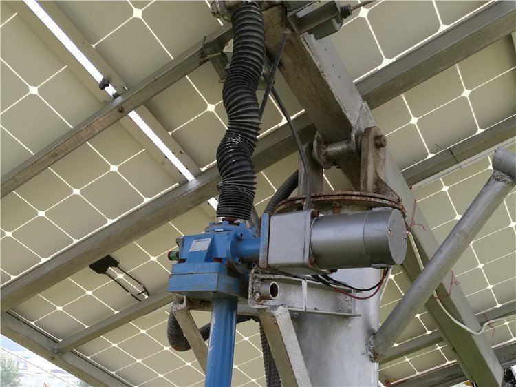 Applied-to-solar-PV-angle-adjustment.jpg