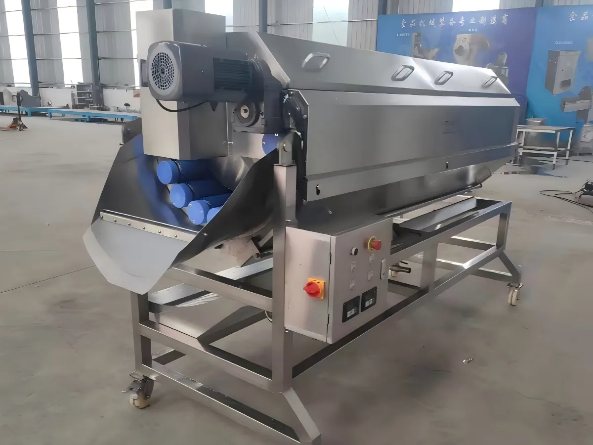 LiuDrive gearmotor applied on grain and feed processing machine.