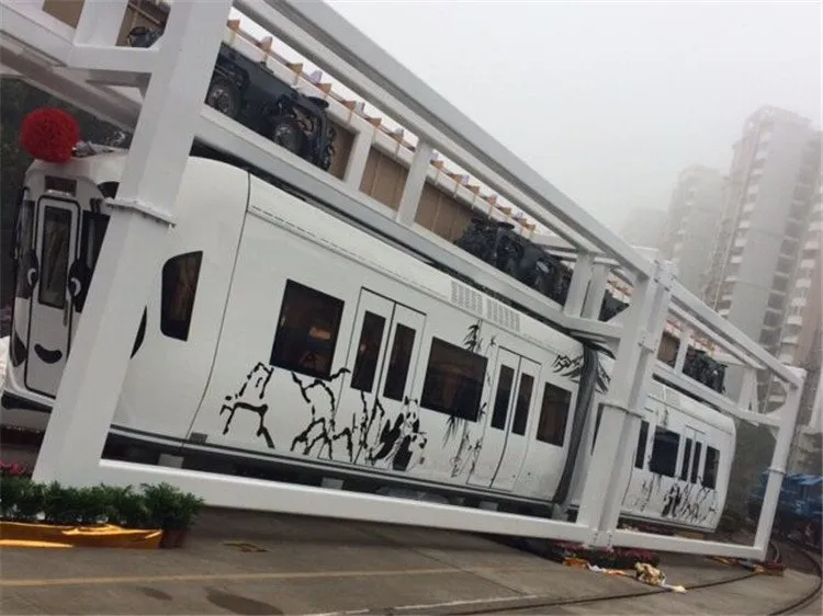 Heavy-Duty Screw Jack System for Safe and Precise Battery Module Handling in Rail Transit Maintenance.