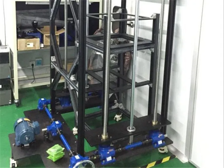 4-Way Synchronized Screw Jack System for Precise Height Adjustment of Laboratory Test Platforms.